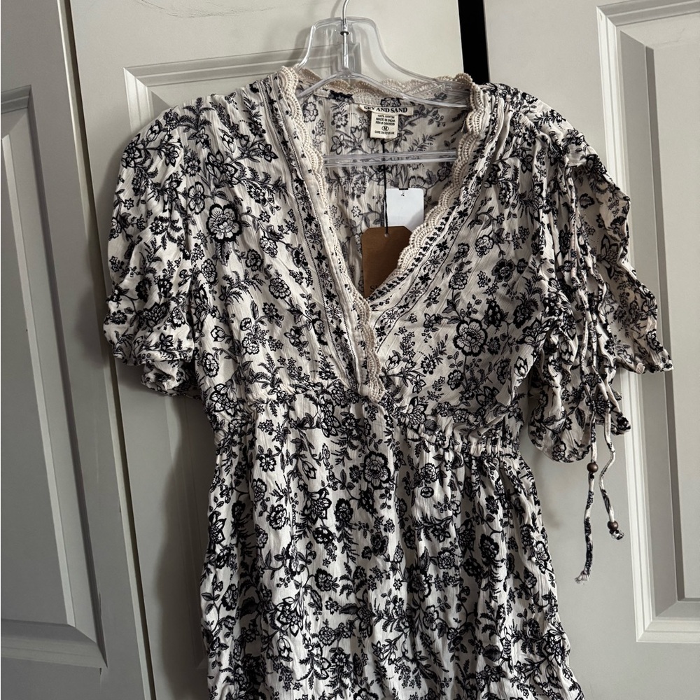 Floral Lace Trim Blouse